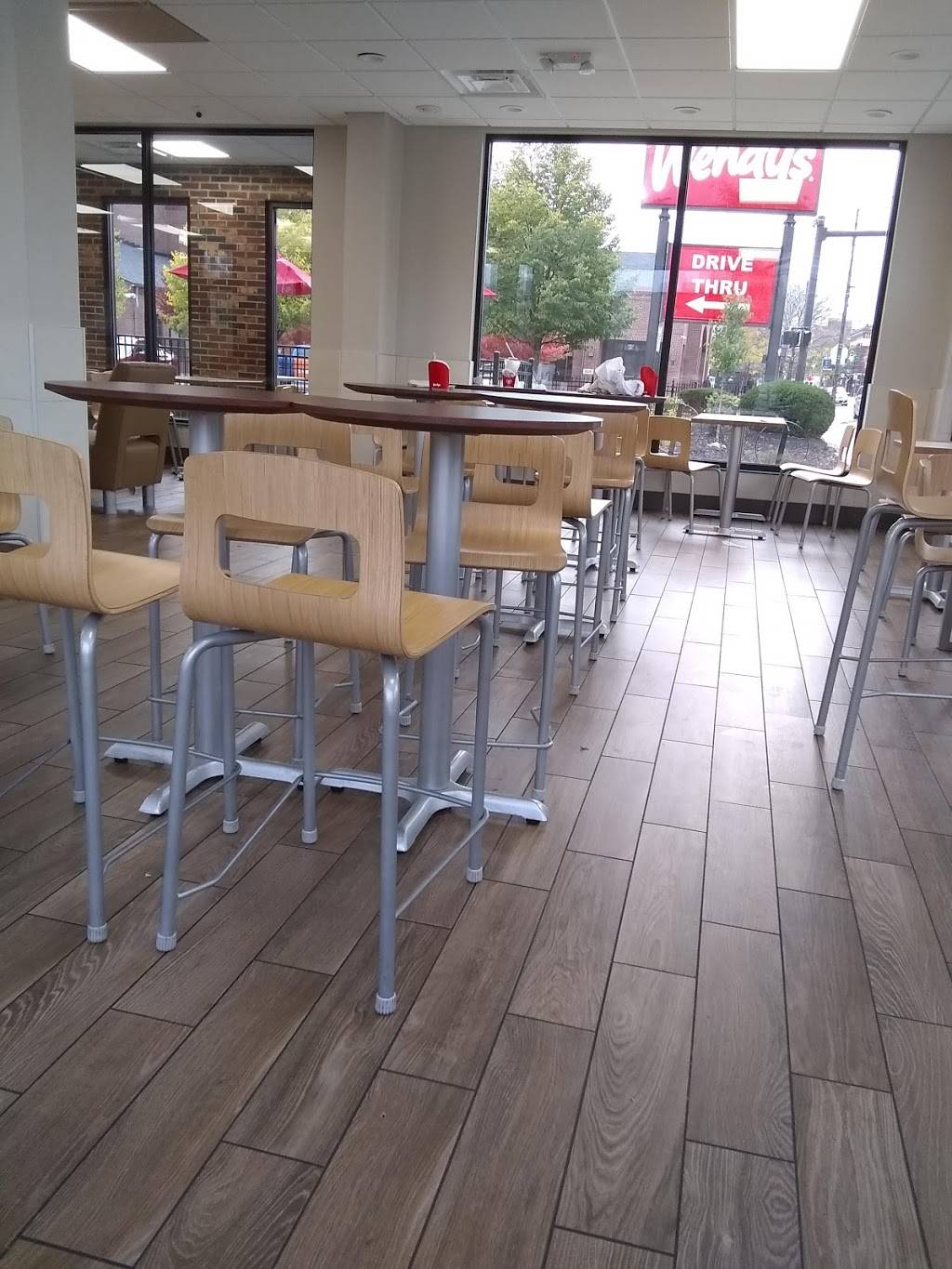 Wendys | restaurant | 2937 Lorain Ave, Cleveland, OH 44113, USA | 2163564219 OR +1 216-356-4219