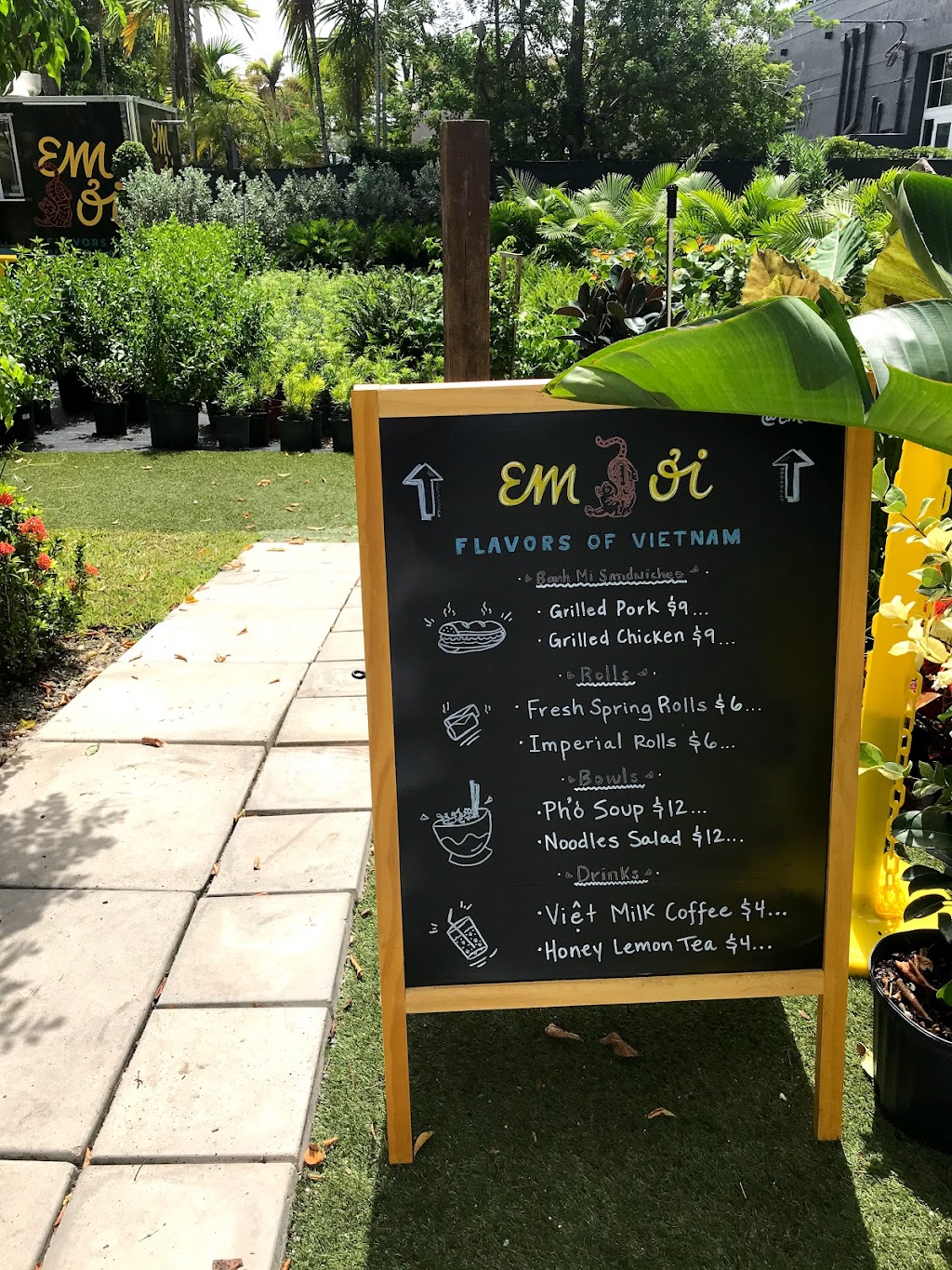 Em Oi - Flavors of Vietnam | restaurant | 189 NE 26th St, Miami, FL 33137, USA | 7864740784 OR +1 786-474-0784