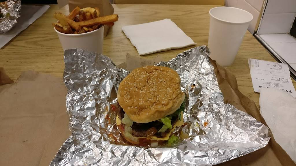 Five Guys | meal takeaway | 2300 Hennepin Ave S, Minneapolis, MN 55405, USA | 6122249161 OR +1 612-224-9161