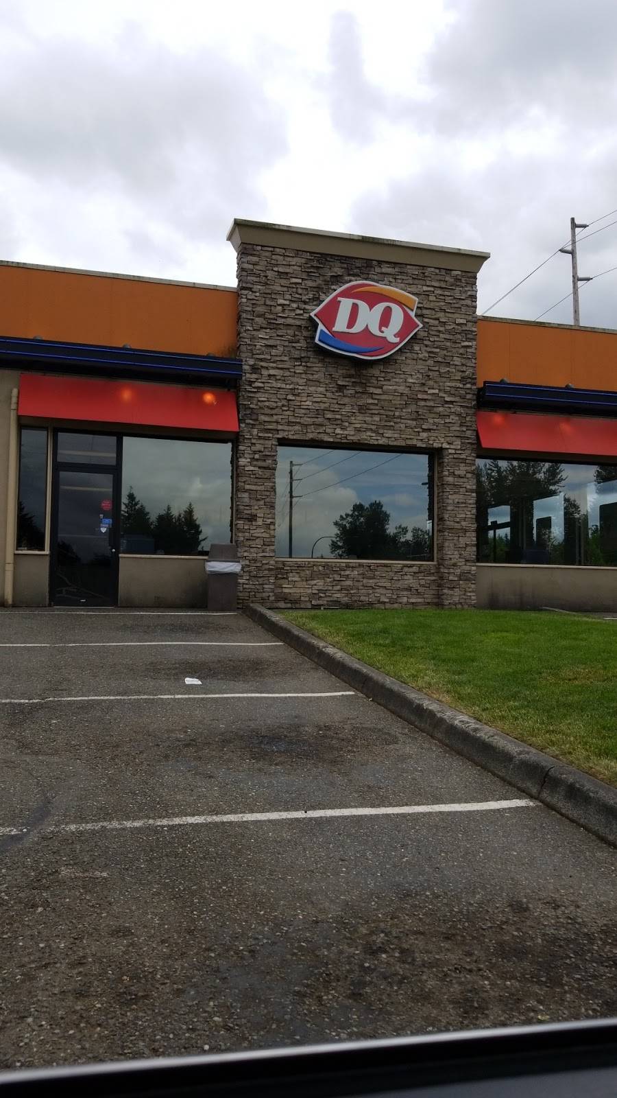 Dairy Queen Grill & Chill | restaurant | 18204 WA-410 E, Bonney Lake, WA 98391, USA | 2538630739 OR +1 253-863-0739