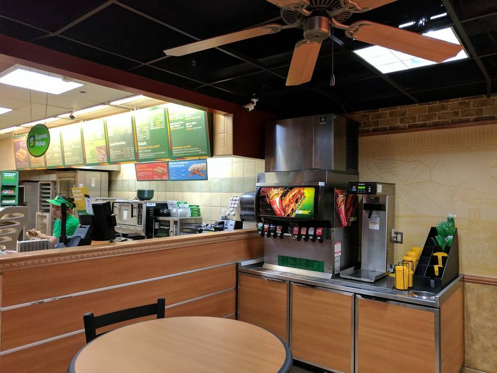 Subway | restaurant | 37 S. Charles Street, Garage, 30 Light St Suite 1, Baltimore, MD 21202, USA | 4109625548 OR +1 410-962-5548