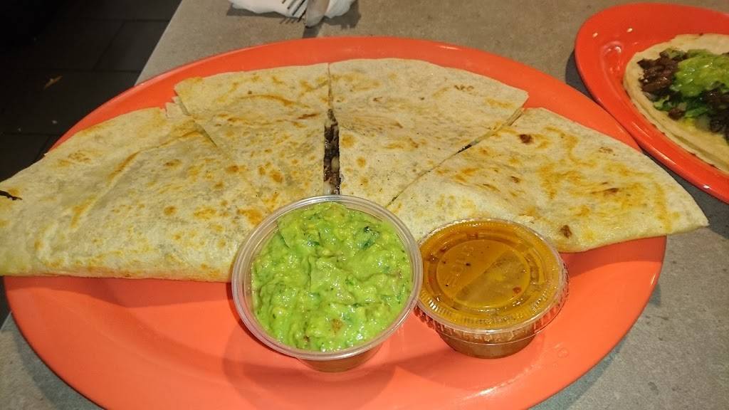 Ricardos | restaurant | 3940 University Ave, Riverside, CA 92501, USA | 9517847070 OR +1 951-784-7070