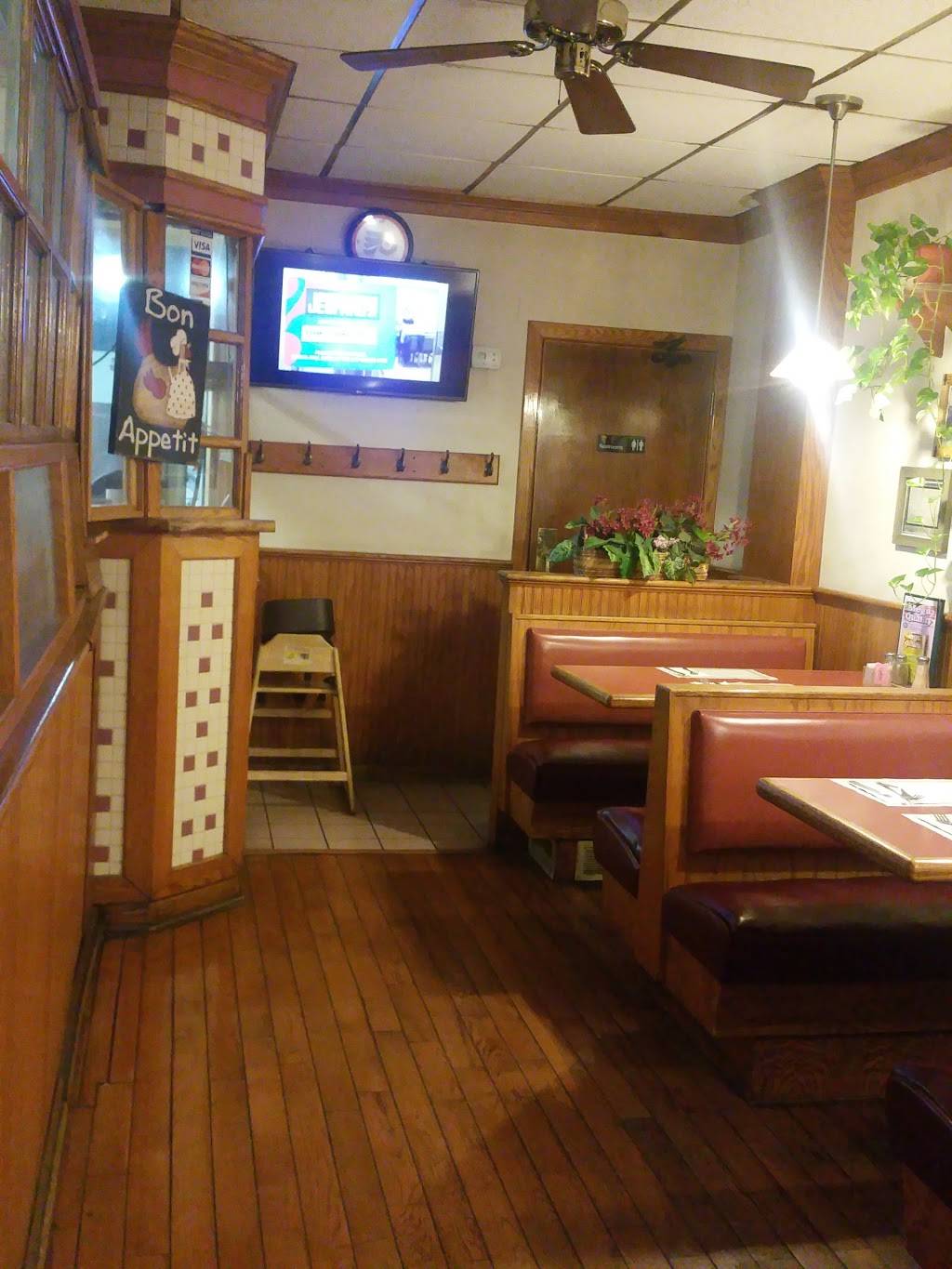 Mega Quality Pizza Restaurant | restaurant | 3212, 9829 Bustleton Ave, Philadelphia, PA 19115, USA | 2159696440 OR +1 215-969-6440