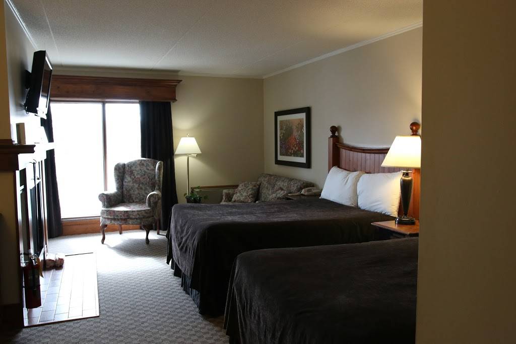 Fern Resort | restaurant | 4432 Fern Resort Rd, Ramara, ON L3V 0L1, Canada | 8005673376 OR +1 800-567-3376