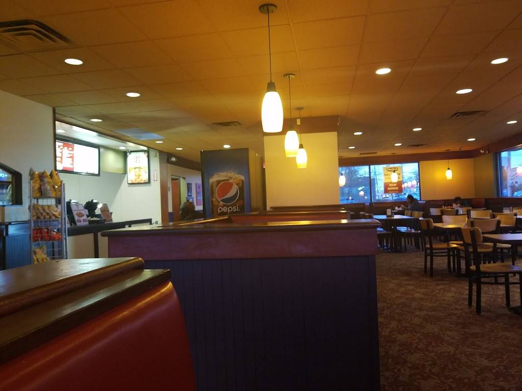 Papa Ginos | restaurant | 885 Belmont St, Brockton, MA 02301, USA | 5085881911 OR +1 508-588-1911