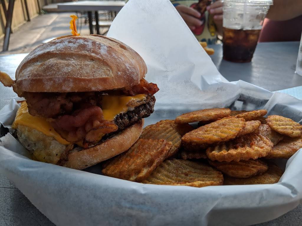 Village Grill | restaurant | 1802 Memorial Ave SW, Roanoke, VA 24015, USA | 5407670057 OR +1 540-767-0057