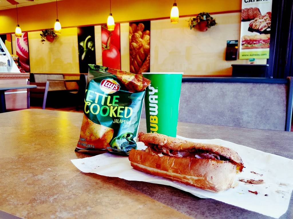 Subway Restaurants | restaurant | 100 W Southlake Blvd, Square Ste 148, Southlake, TX 76092, USA | 8174218439 OR +1 817-421-8439