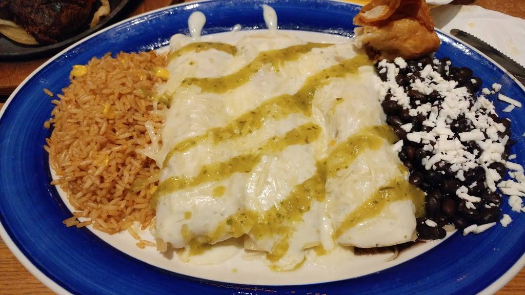 On The Border Mexican Grill & Cantina | restaurant | 298 E Via Rancho Pkwy, Escondido, CA 92025, USA | 7602339777 OR +1 760-233-9777