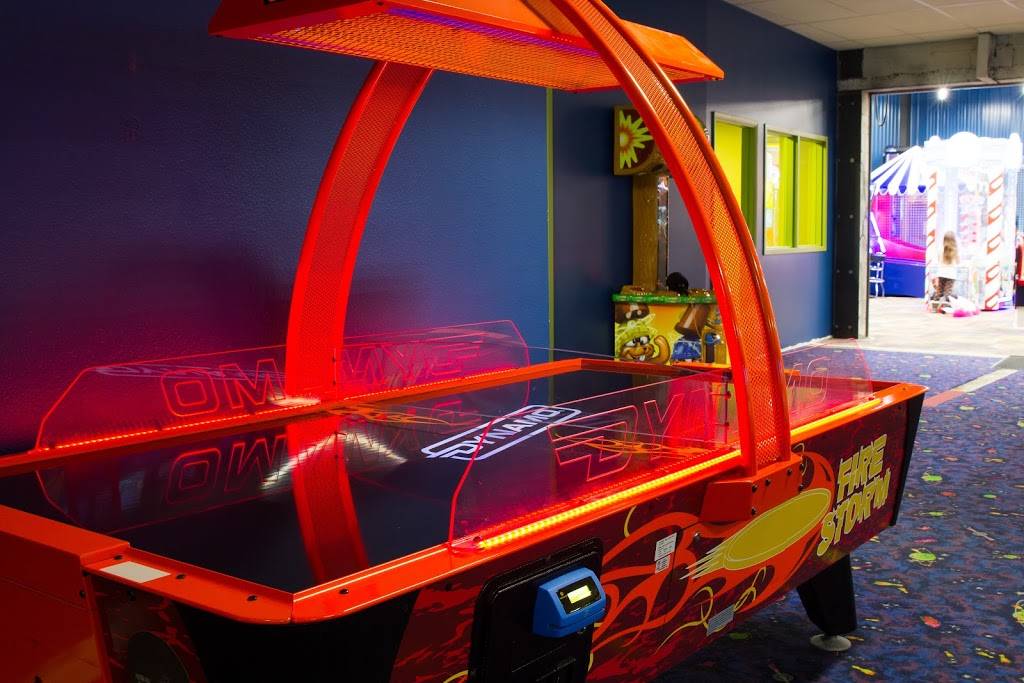 Chippers Classic Lanes | restaurant | 2454 8th Ave, Greeley, CO 80631, USA | 9703534275 OR +1 970-353-4275