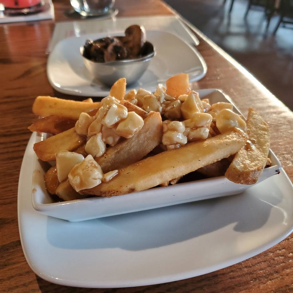 State & Main Kitchen & Bar | restaurant | 378 Taunton Rd E, Whitby, ON L1R 0H4, Canada | 9056558886 OR +1 905-655-8886