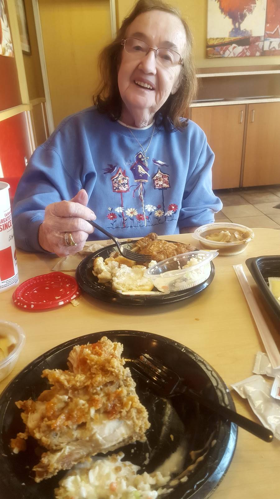 KFC | restaurant | 122 N Lafayette Ave, Moundsville, WV 26041, USA | 3048458550 OR +1 304-845-8550