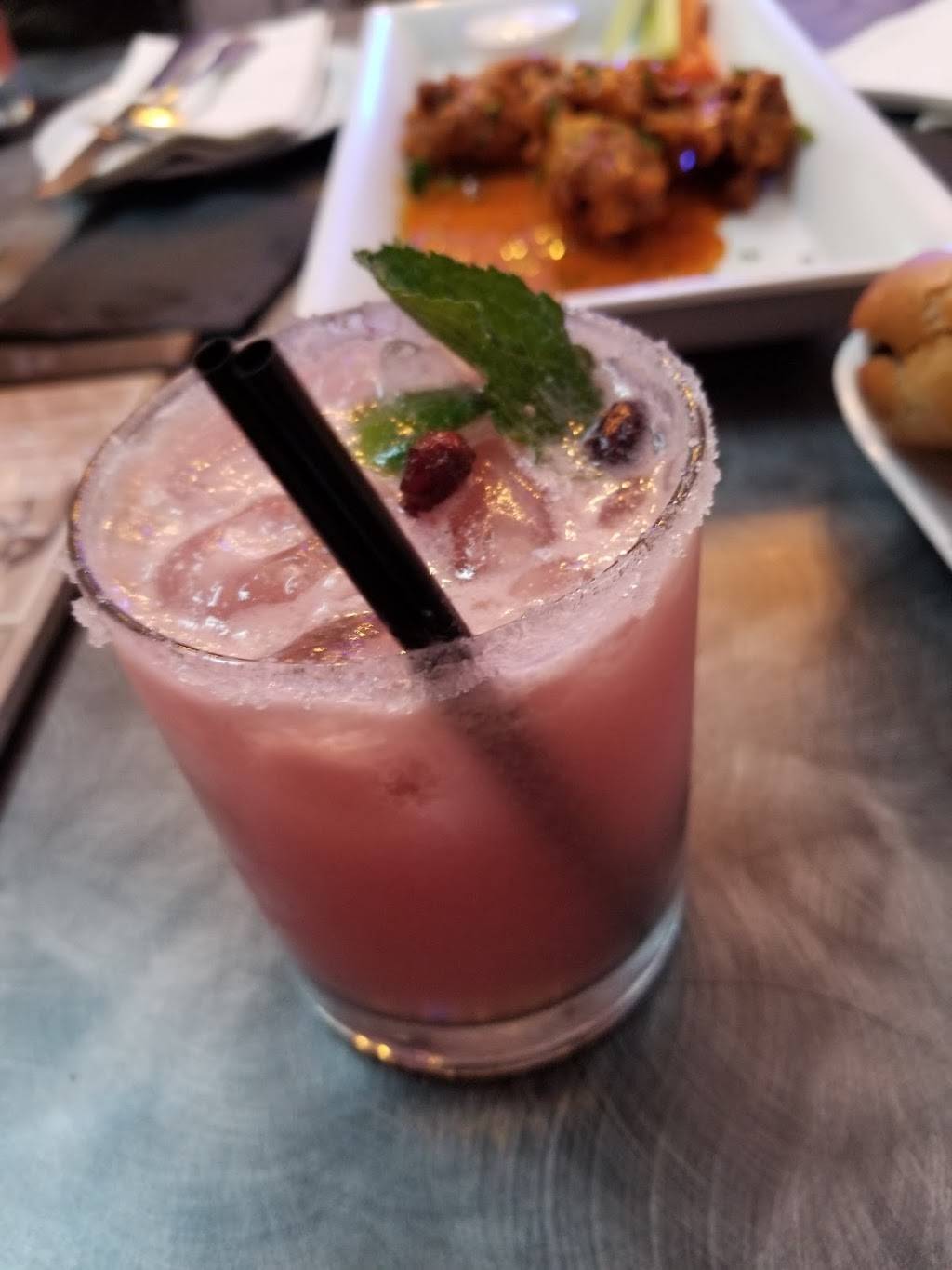 The Hive Bar & Bistro | restaurant | 2623, 142, Outwater Ln, Garfield, NJ 07026, USA | 9739554414 OR +1 973-955-4414