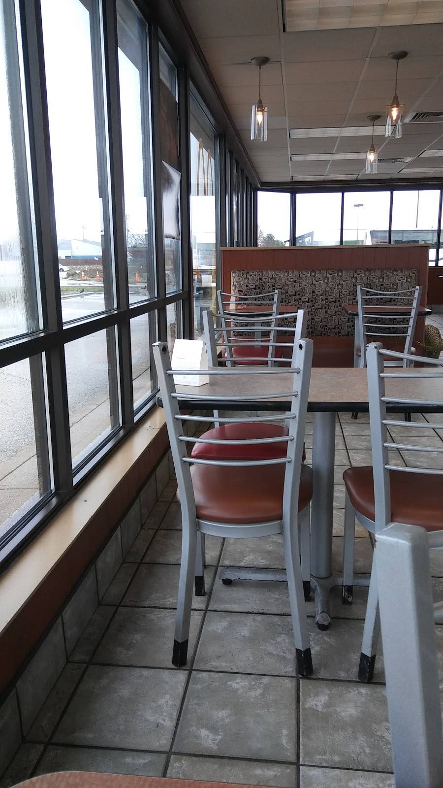 McDonalds | cafe | 3606 S US Hwy 41, Terre Haute, IN 47802, USA | 8122321010 OR +1 812-232-1010