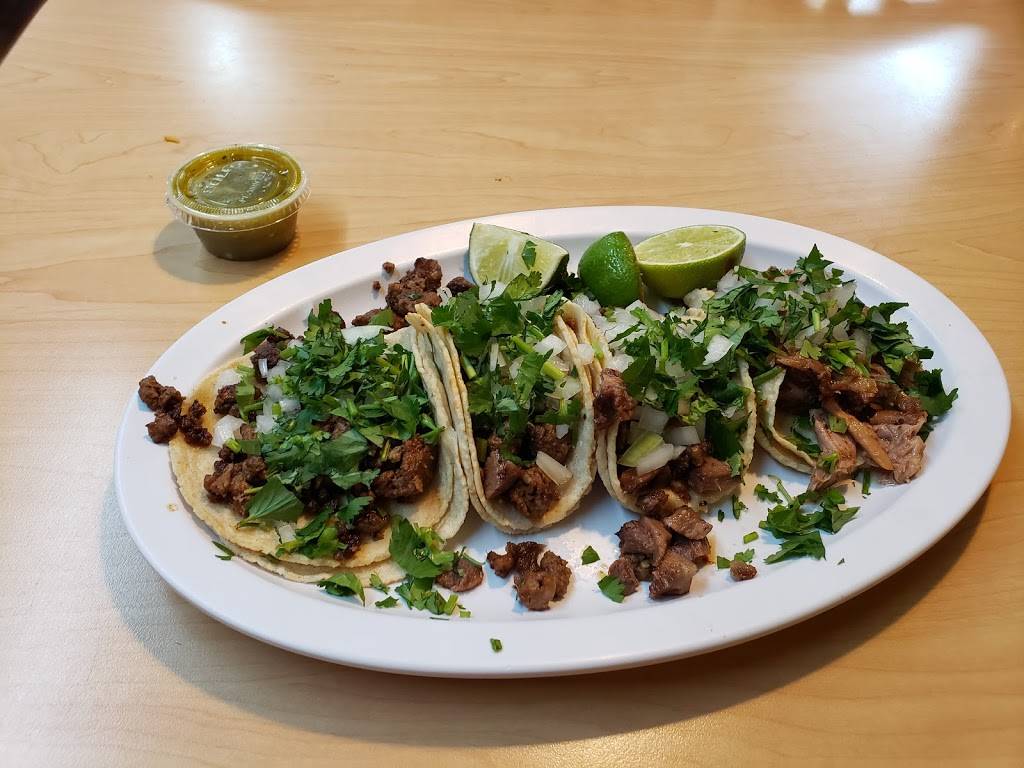 Restaurante Los 3 Hermanos | restaurant | 110 W Orange St, Davenport, FL 33837, USA | 8638662216 OR +1 863-866-2216