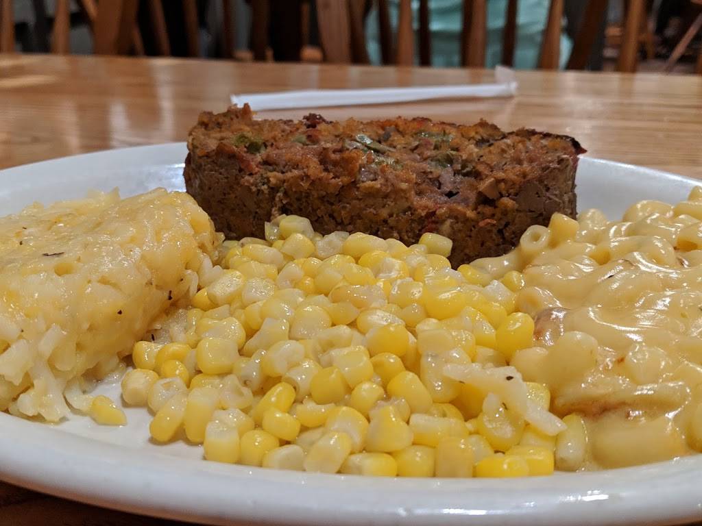 Cracker Barrel Old Country Store | restaurant | 199 Supercenter Dr, Calera, AL 35040, USA | 2056682027 OR +1 205-668-2027