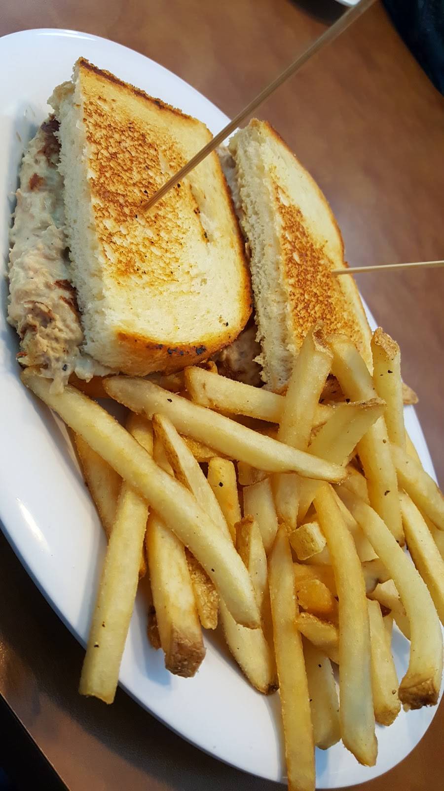 Flightline Cafe | restaurant | 6th St, NAS Point Mugu, CA 93041, United States | 8059897747 OR +1 805-989-7747