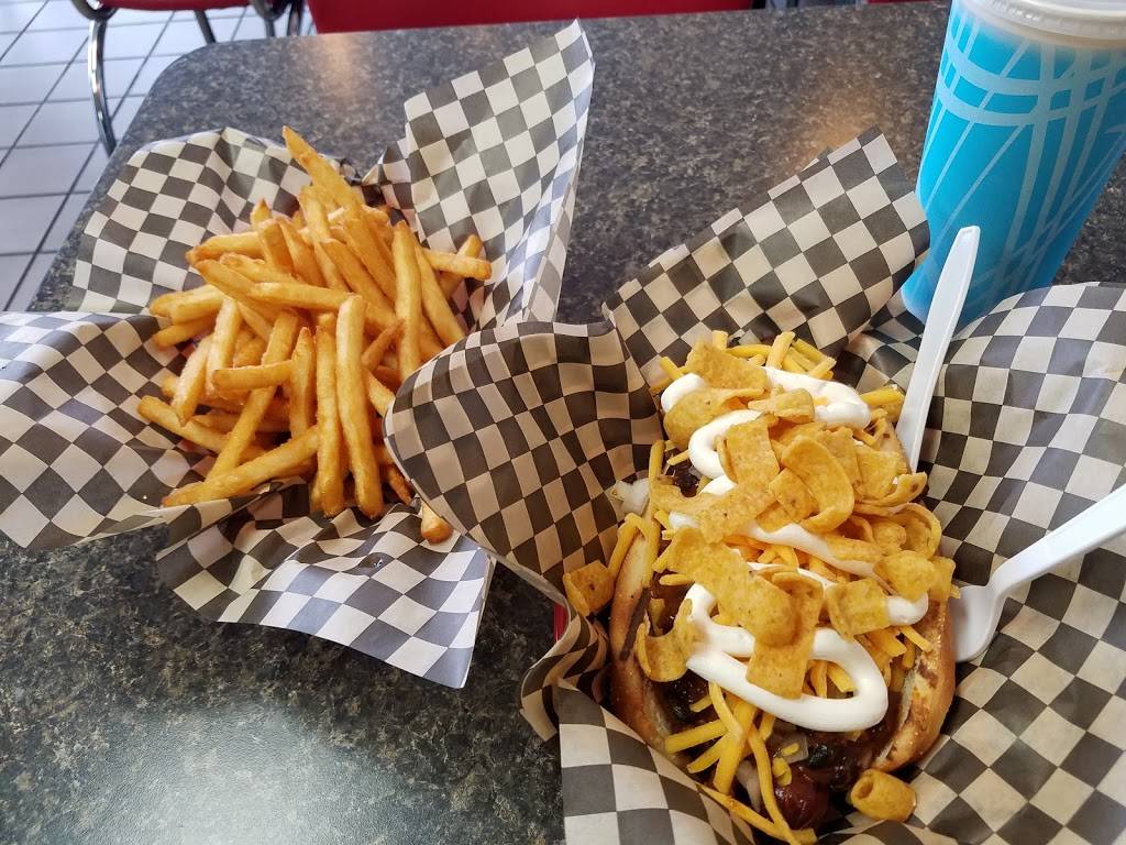 The Dog House Chico | restaurant | 1354 East Ave Ste U, Chico, CA 95926, USA | 5308942242 OR +1 530-894-2242