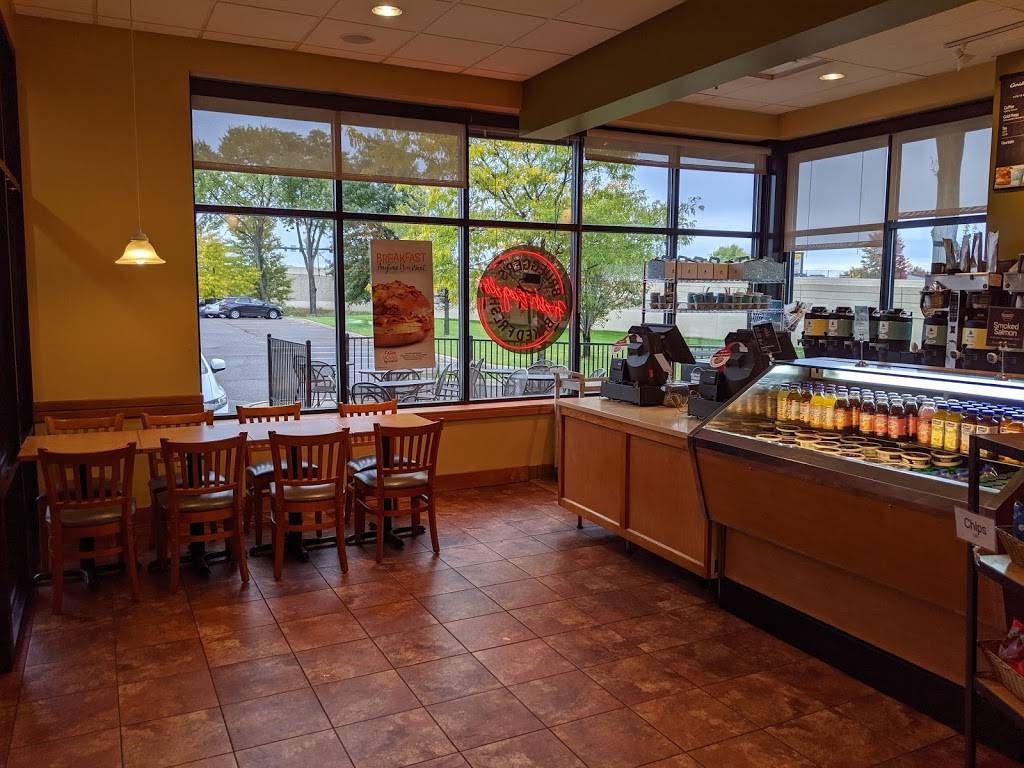 Brueggers Bagels | bakery | 12525 Ulysses St NE Suite 100, Blaine, MN 55434, USA | 7638627830 OR +1 763-862-7830