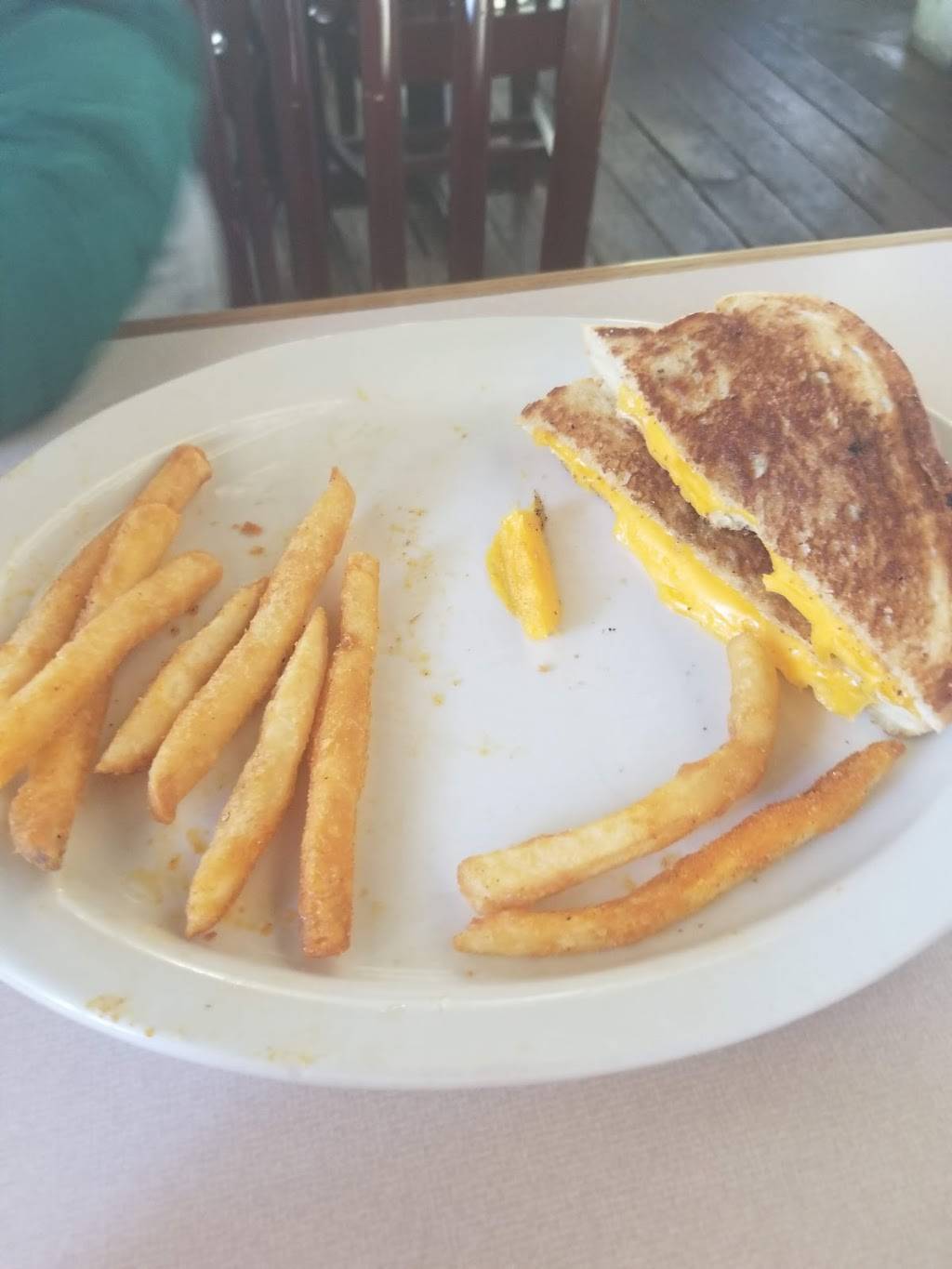 Keiths Oaks Bar & Grill | restaurant | 108 Lithia Pinecrest Rd, Brandon, FL 33511, USA | 8136855257 OR +1 813-685-5257