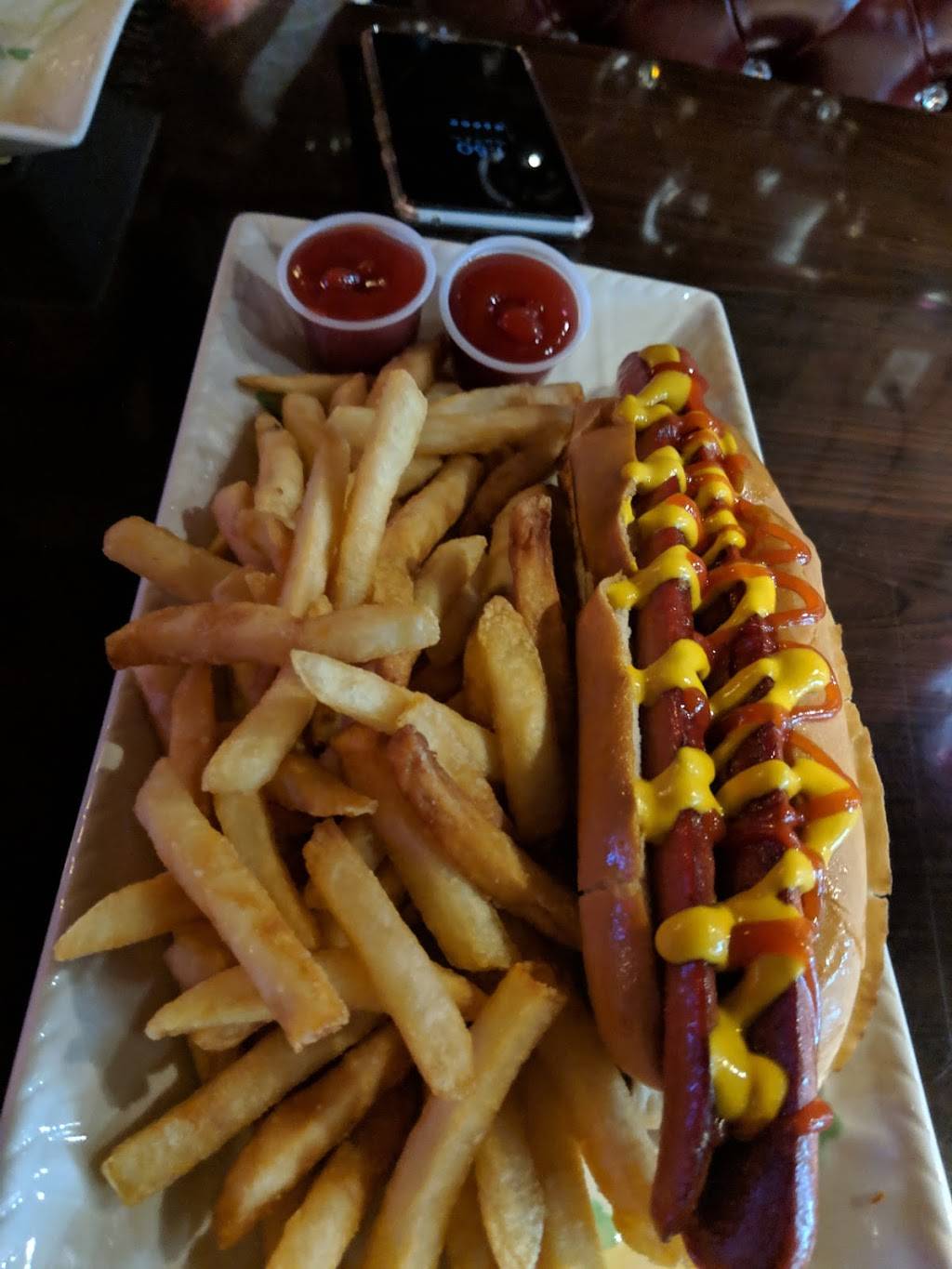 Sams Gyro | restaurant | 7 S Main St, West Hartford, CT 06107, USA | 8602336300 OR +1 860-233-6300