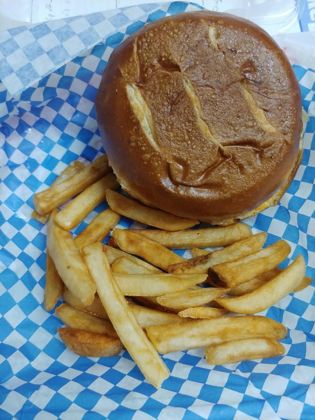 St. Elmo Deli & Grill | restaurant | 3931 St Elmo Ave, Chattanooga, TN 37409, USA | 4238255555 OR +1 423-825-5555