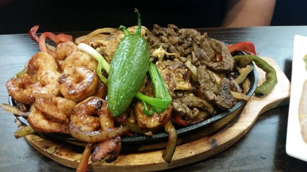 El Pescador | Seafood And Mexican Grill | restaurant | 14144 Green Tree Blvd, Victorville, CA 92395, USA | 7602454860 OR +1 760-245-4860