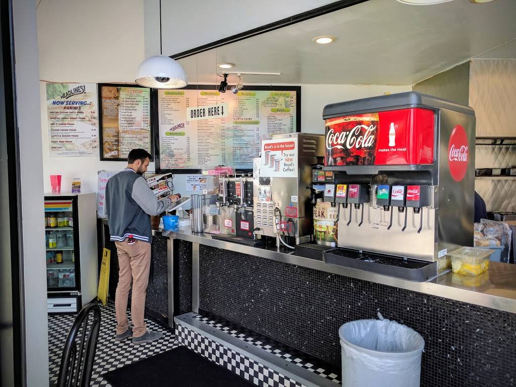 Headlines Diner & Press Club | restaurant | 10922 Kinross Ave, Los Angeles, CA 90024, USA | 3102082424 OR +1 310-208-2424