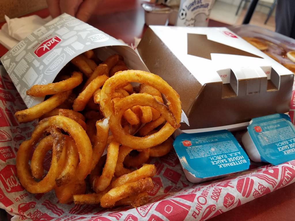 Jack in the Box | restaurant | 645 S Main St, Salinas, CA 93901, USA | 8317586218 OR +1 831-758-6218