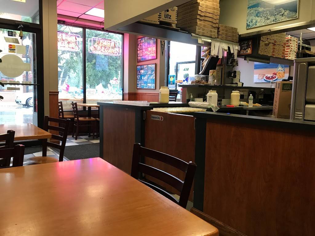 Petrones Pizza | meal takeaway | 438 Main St, Melrose, MA 02176, USA | 7816653209 OR +1 781-665-3209