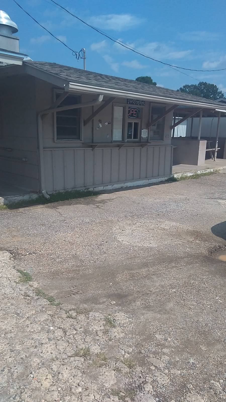 Burger Shack | restaurant | 410 W Green St, Clarkton, NC 28433, USA | 9106470656 OR +1 910-647-0656