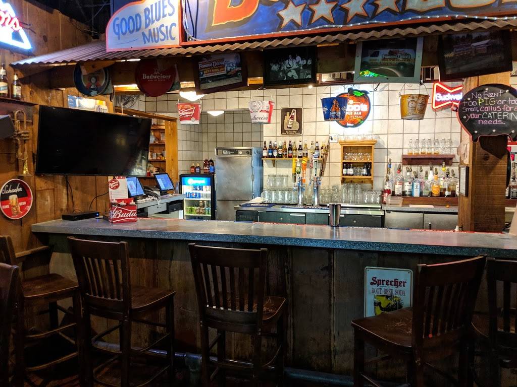 Famous Daves Bar-B-Que | restaurant | 431 16th Ave NW, Rochester, MN 55901, USA | 5072824200 OR +1 507-282-4200