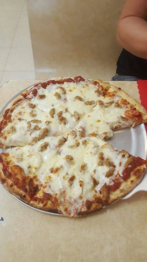 Crows Nest Diner & Pizzeria | restaurant | 206 MO-21, Caledonia, MO 63631, USA | 5737793463 OR +1 573-779-3463