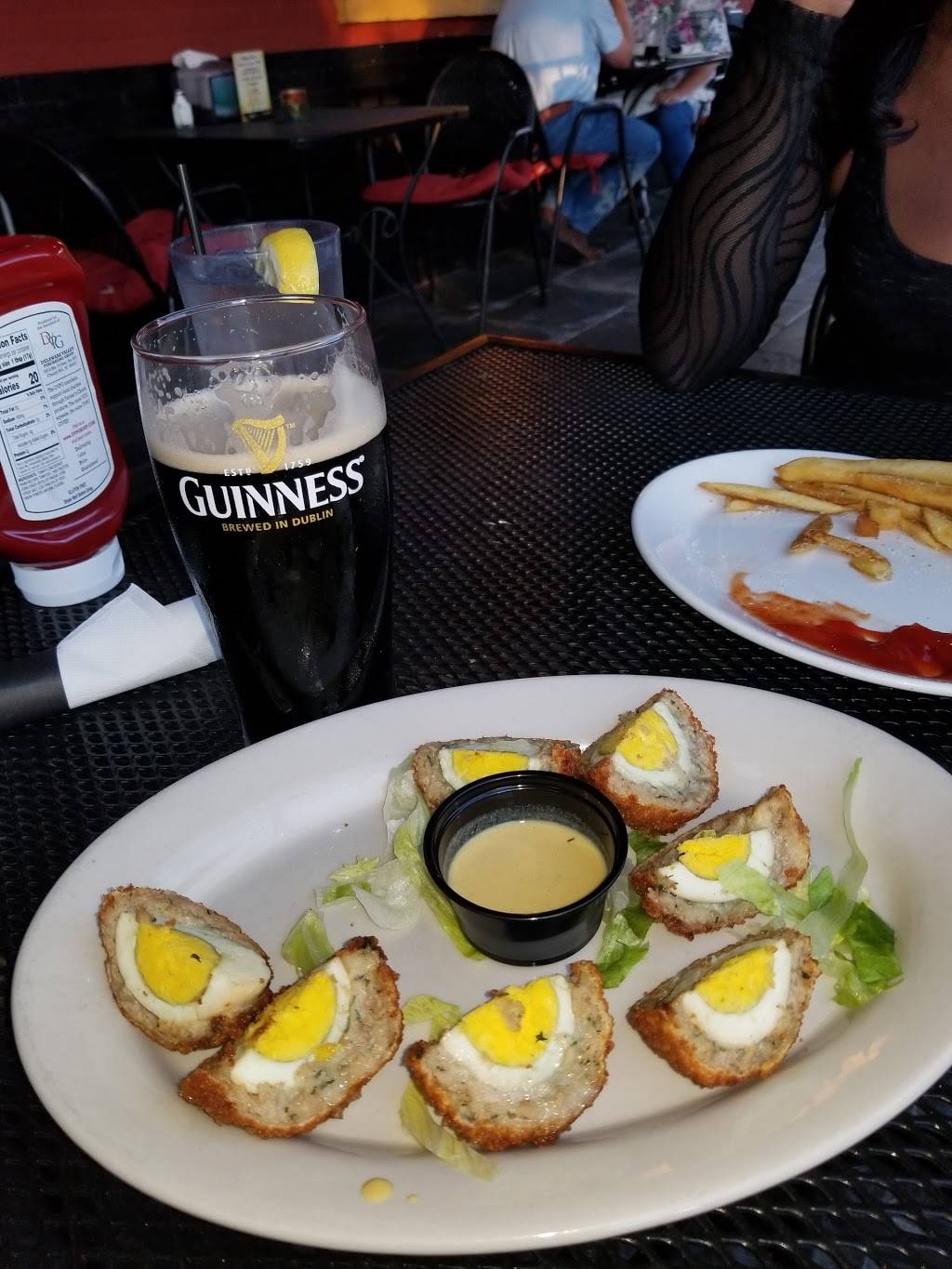 Molly Maguires Irish Restaurant & Pub | restaurant | 197 Bridge St, Phoenixville, PA 19460, USA | 6109339550 OR +1 610-933-9550