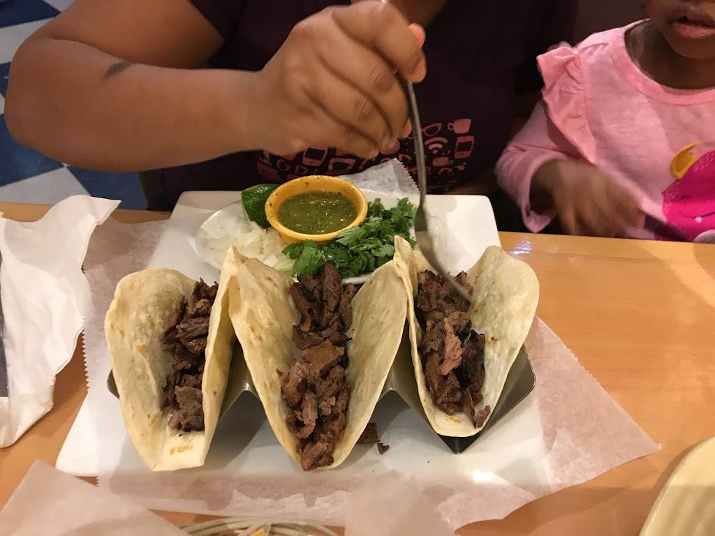 Eduardos Mexican Grill | restaurant | 3939 Lavista Rd # D, Tucker, GA 30084, USA | 7704148528 OR +1 770-414-8528