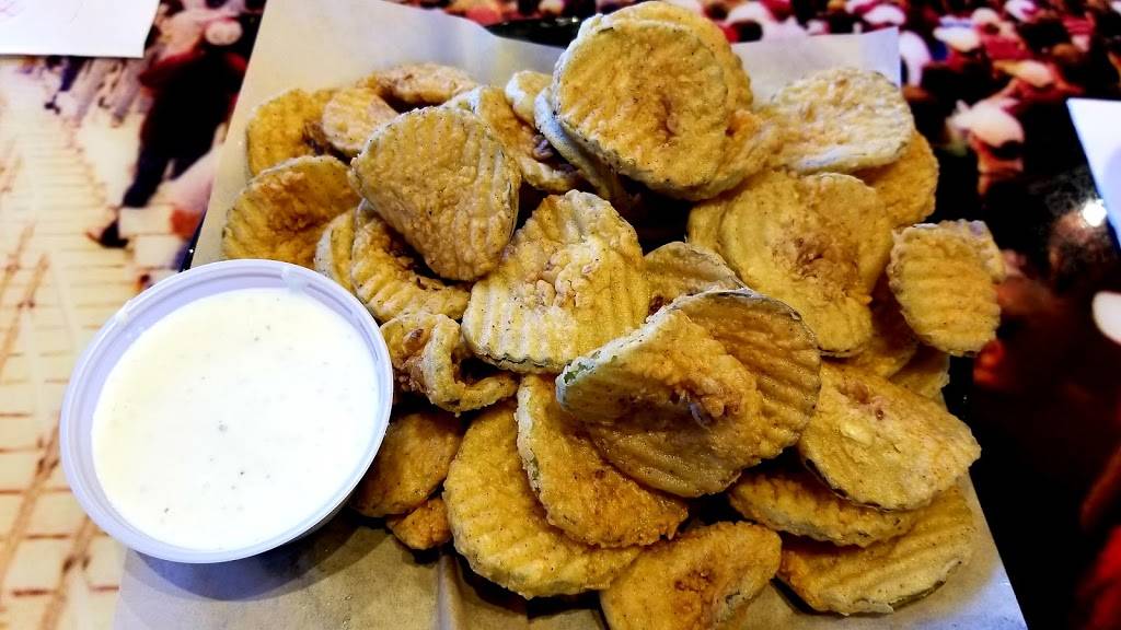 Hooters of Memphis Southeast | meal takeaway | 7535 Winchester Rd, Memphis, TN 38125, USA | 9016248262 OR +1 901-624-8262