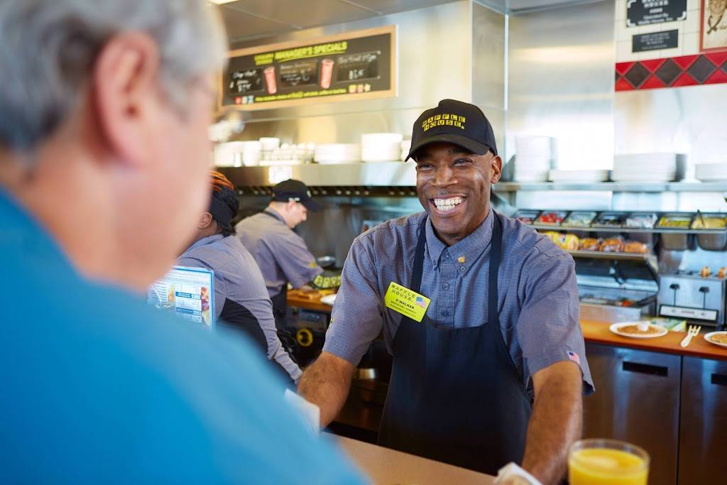 Waffle House | restaurant | 5146 Mercer University Dr, Macon, GA 31210, USA | 4784770207 OR +1 478-477-0207