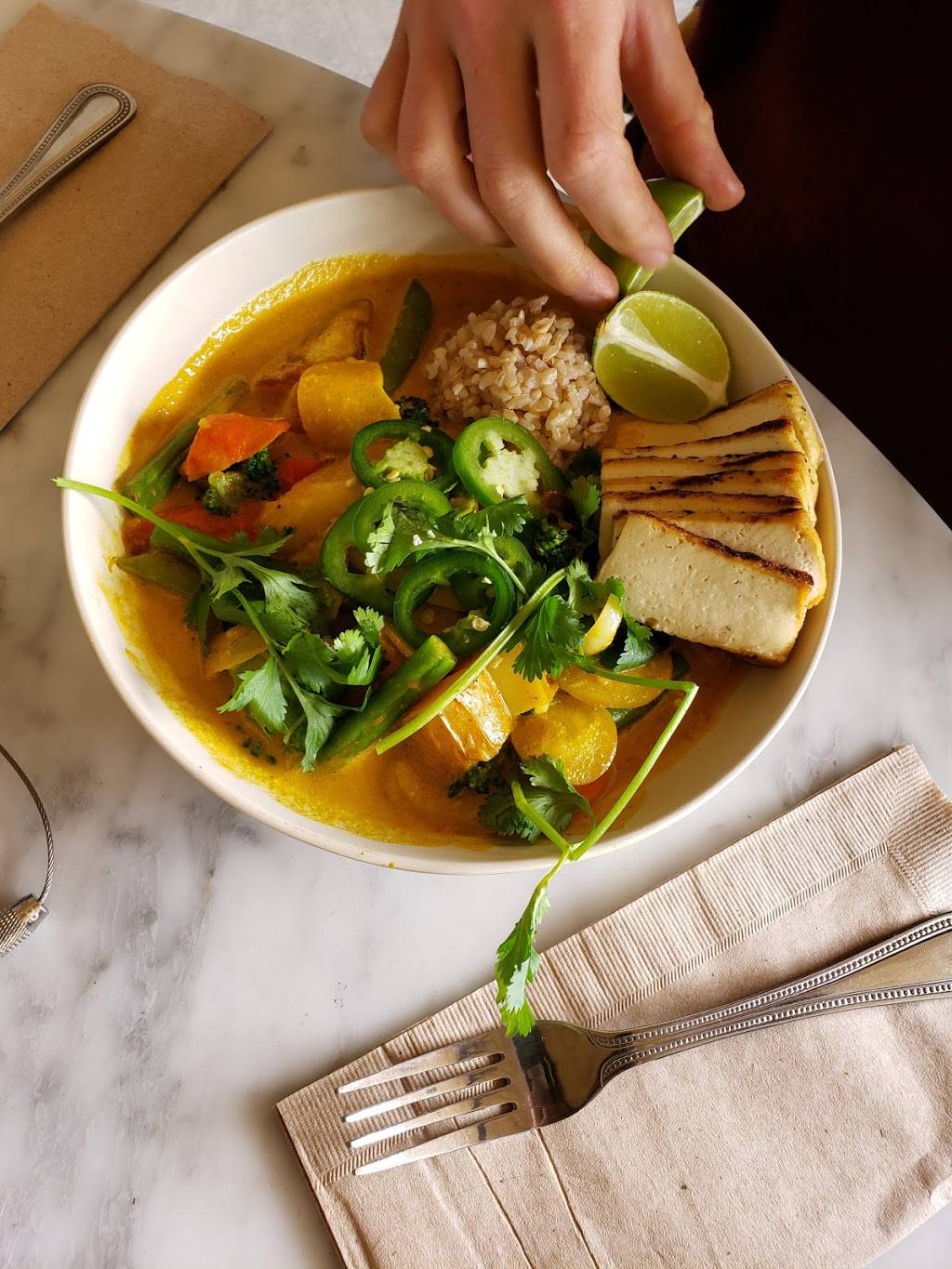 Flower Child | restaurant | 1007 S Rampart Blvd, Las Vegas, NV 89145, USA | 7025072545 OR +1 702-507-2545