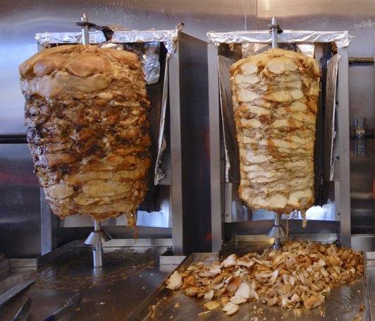 Boustan Côte des Neiges | restaurant | 5700 Chemin de la Côte-des-Neiges, Montréal, QC H3T 2A6, Canada | 5147334999 OR +1 514-733-4999