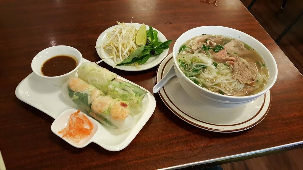 Pho Viet | restaurant | 104 St Paul St, Baltimore, MD 21202, USA | 4102441428 OR +1 410-244-1428