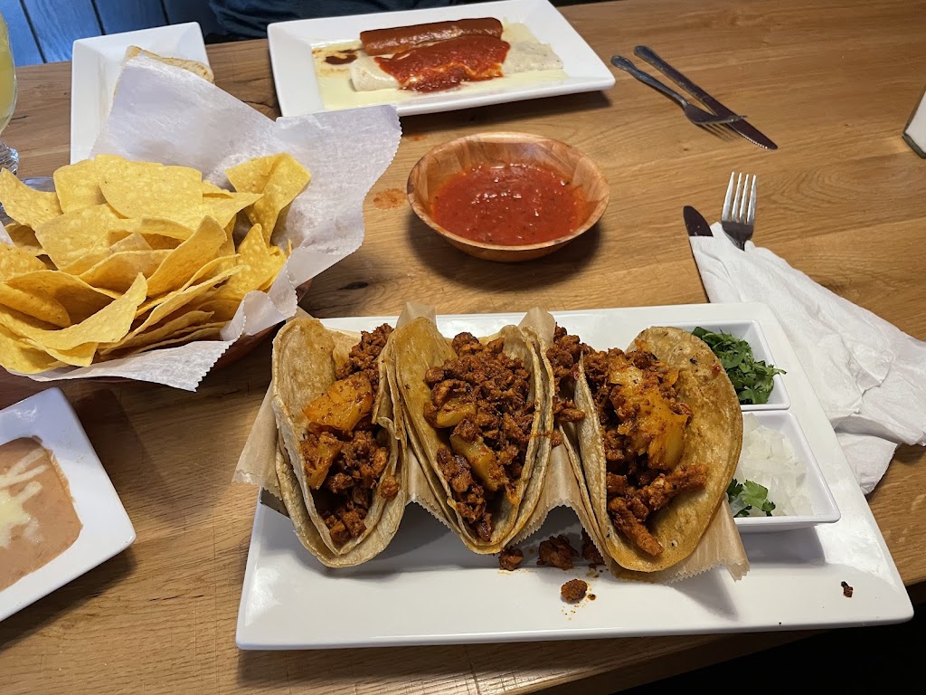 Tacos & Tequila Mexican Restaurant | restaurant | 25 Amberwood Pkwy, Ashland, OH 44805, USA | 4194960814 OR +1 419-496-0814