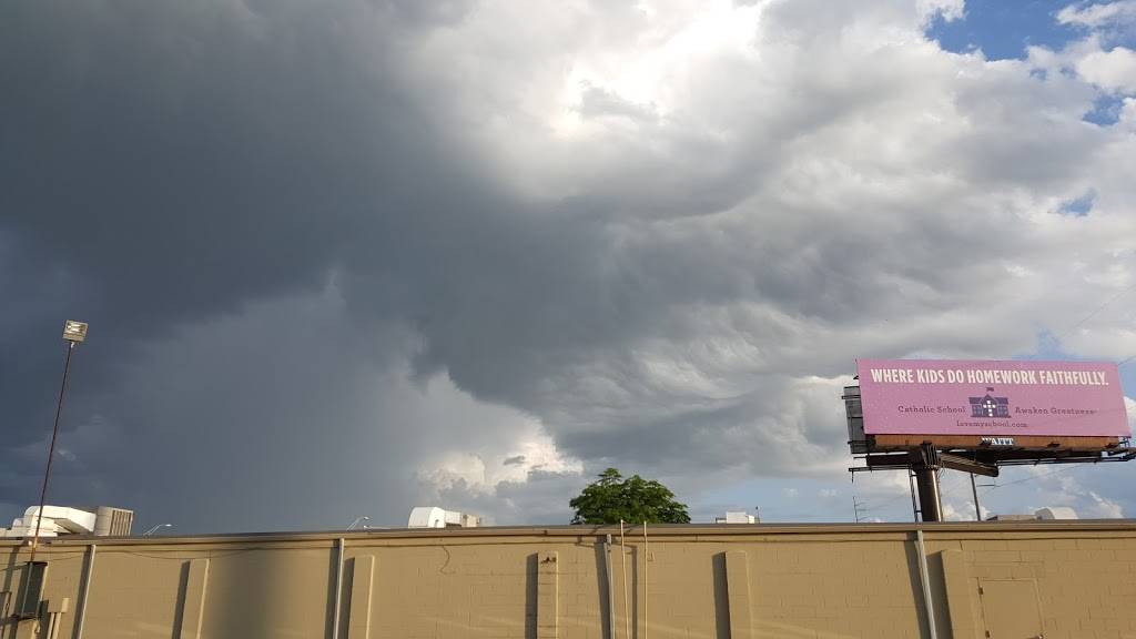 Runza Restaurant | restaurant | 965 S 72nd St, Omaha, NE 68114, USA | 4028983199 OR +1 402-898-3199