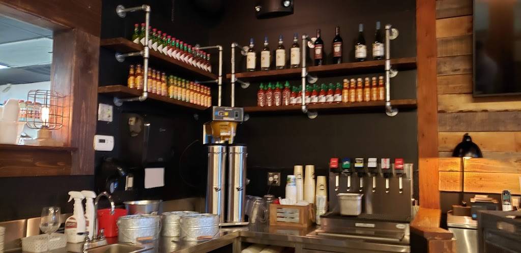 Taco Dive Beachside | restaurant | 2025 Seaway Dr, Fort Pierce, FL 34949, USA | 7724488477 OR +1 772-448-8477