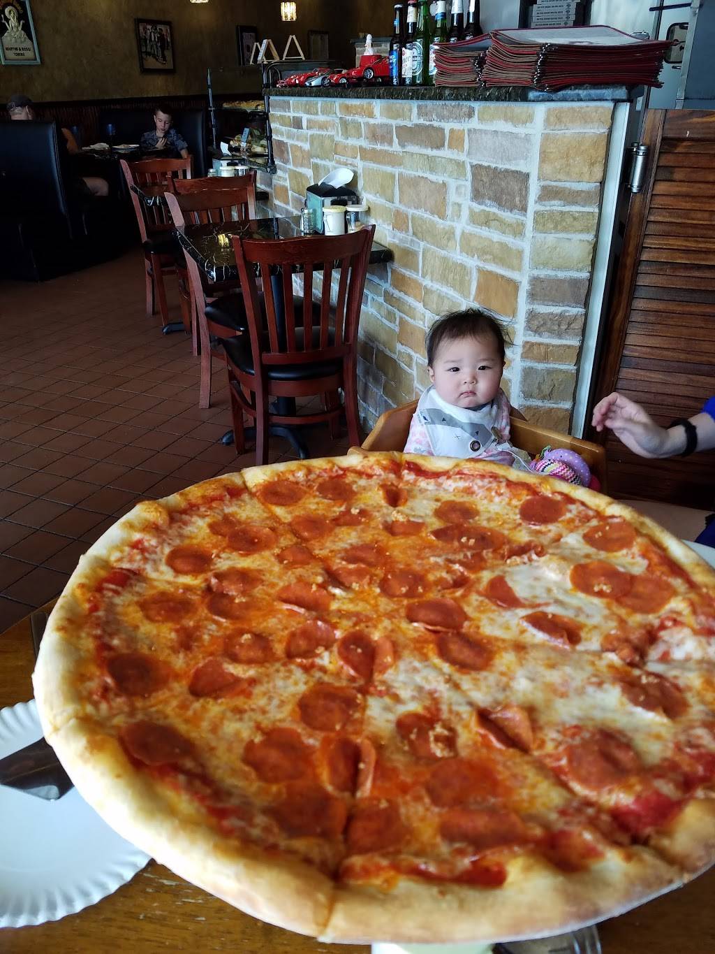 Ferraris Pizzeria | restaurant | 3949 Legacy Dr, Plano, TX 75023, USA | 9724912777 OR +1 972-491-2777