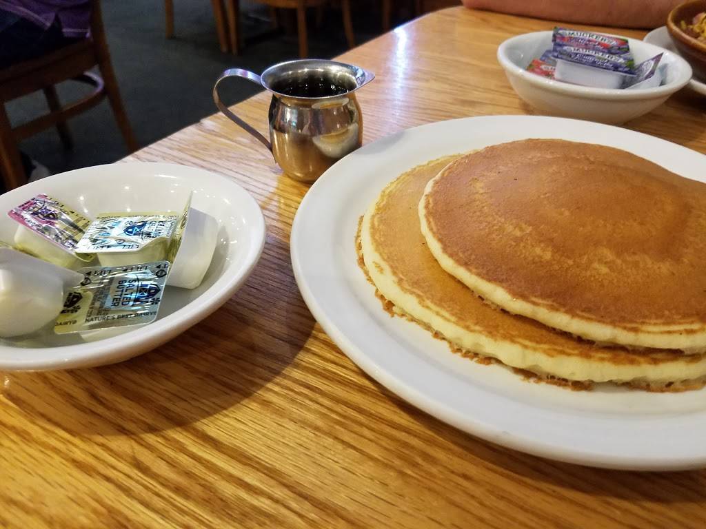 Sunrise Family Restaurant | restaurant | 2949 S 5th St, Terre Haute, IN 47802, USA | 8122355505 OR +1 812-235-5505