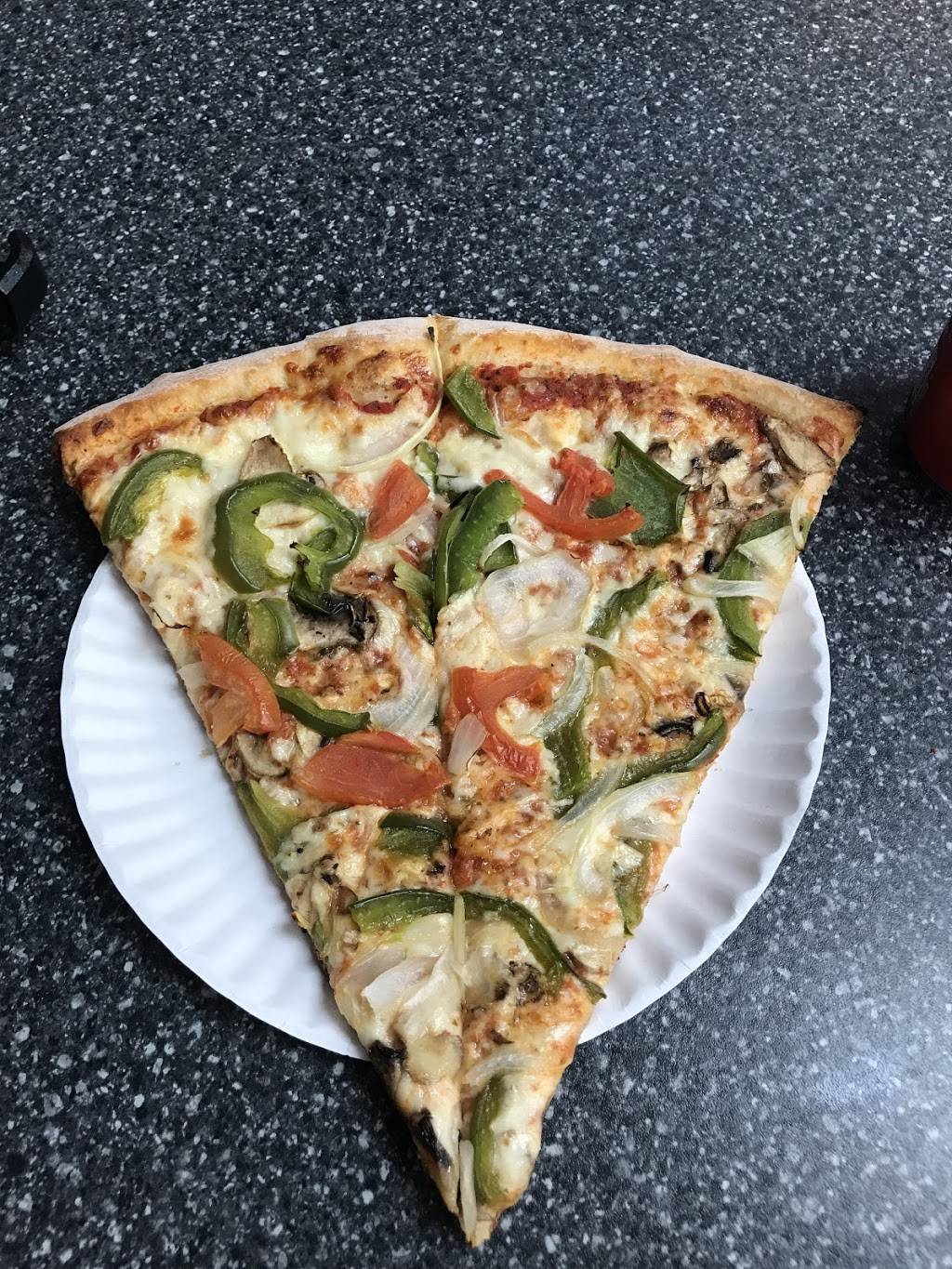 Luca Pizza | restaurant | 3415 Dixie Rd, Mississauga, ON L4Y 4J6, Canada | 9056240010 OR +1 905-624-0010