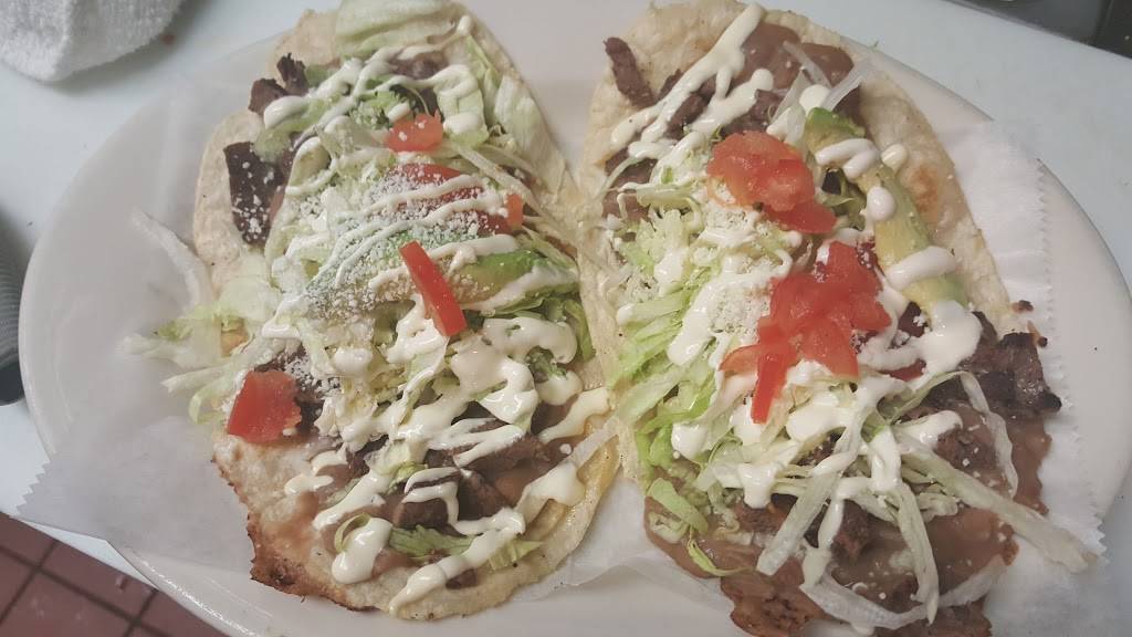 Lomazoyatl Deli Grocery | restaurant | 10616 Corona Ave, Corona, NY 11368, USA | 7187601615 OR +1 718-760-1615