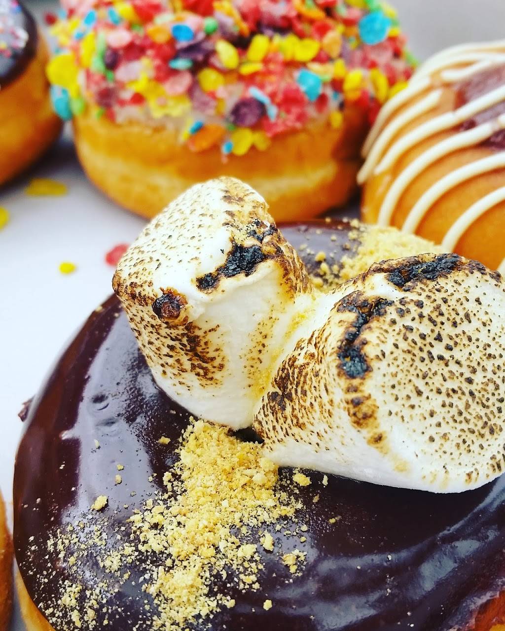 Honeybee Doughnuts | bakery | 7388 Red Rd, South Miami, FL 33143, USA | 7867732770 OR +1 786-773-2770
