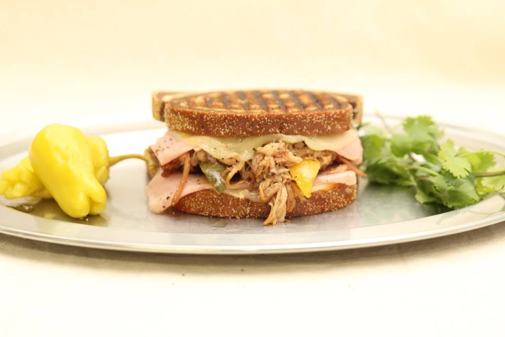 The Mess Deli | restaurant | 1770 E Broadway, Long Beach, CA 90802, USA | 5624368901 OR +1 562-436-8901