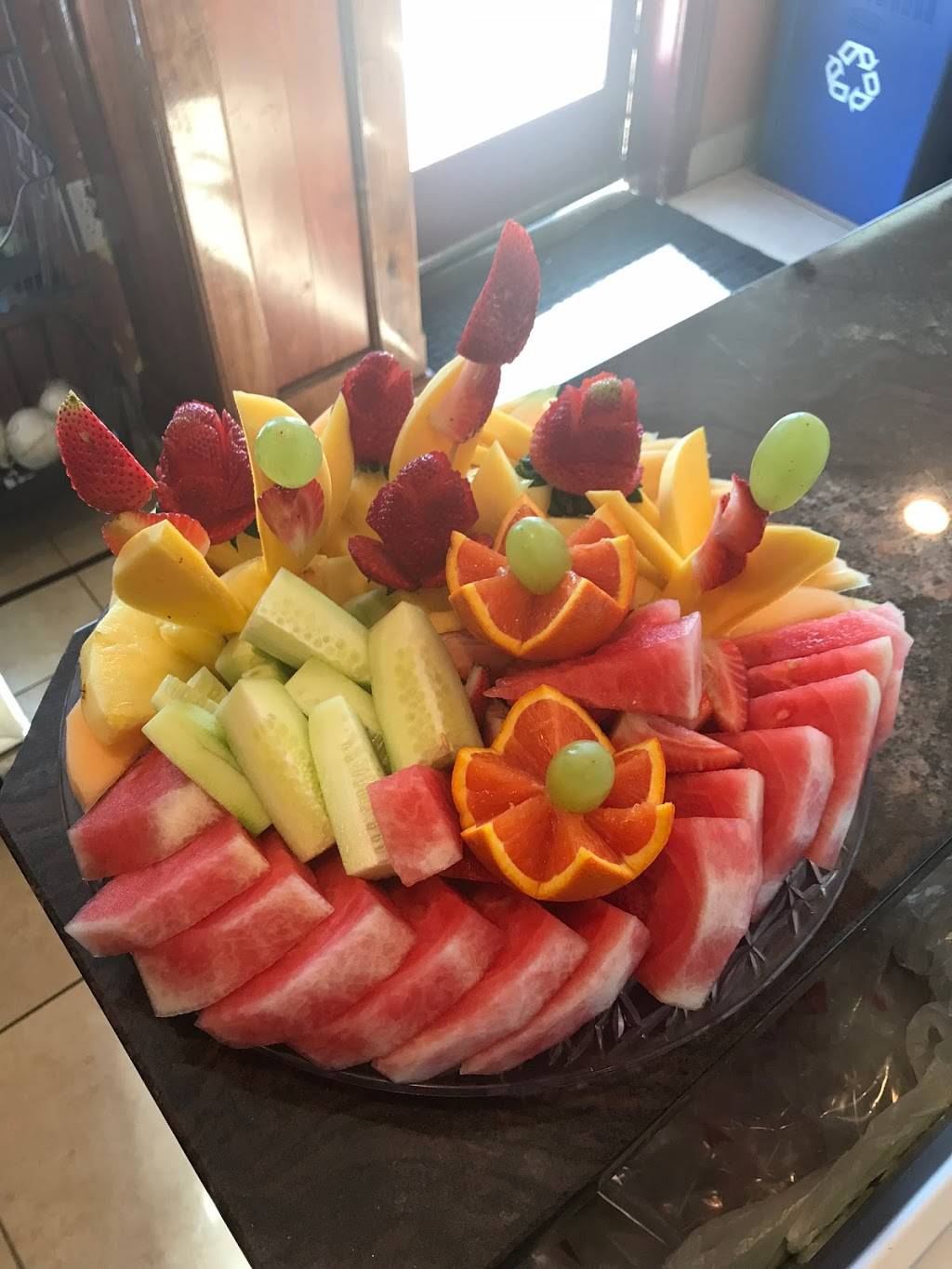 Marys Paleteria Y Neveria | restaurant | 2 N White Rd, San Jose, CA 95127, USA | 4084935671 OR +1 408-493-5671