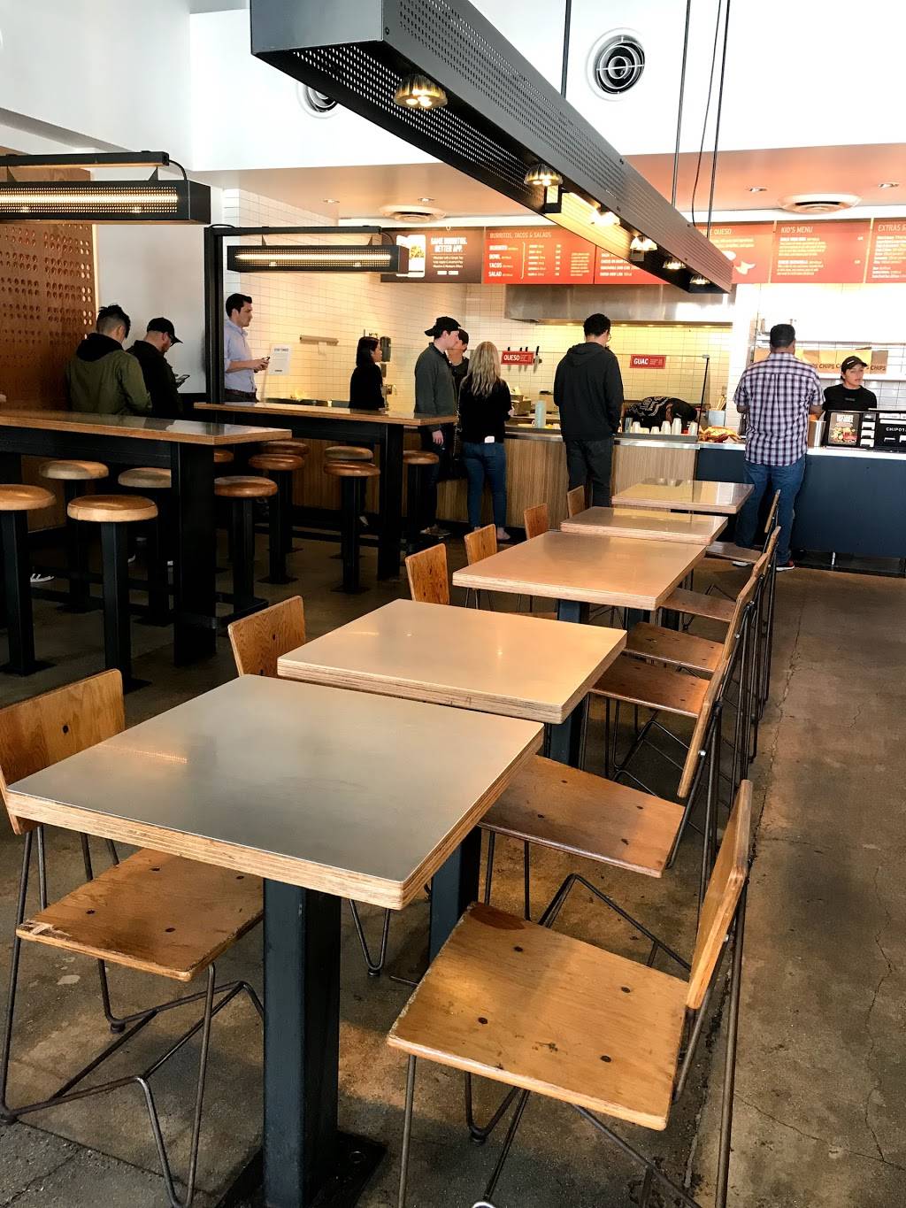 Chipotle Mexican Grill | restaurant | 4012 W Riverside Dr, Burbank, CA 91505, USA | 8185612004 OR +1 818-561-2004